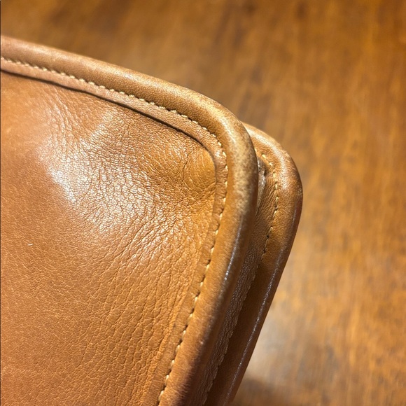 Coach vintage camel brown leather pouch - Picture 6 of 11